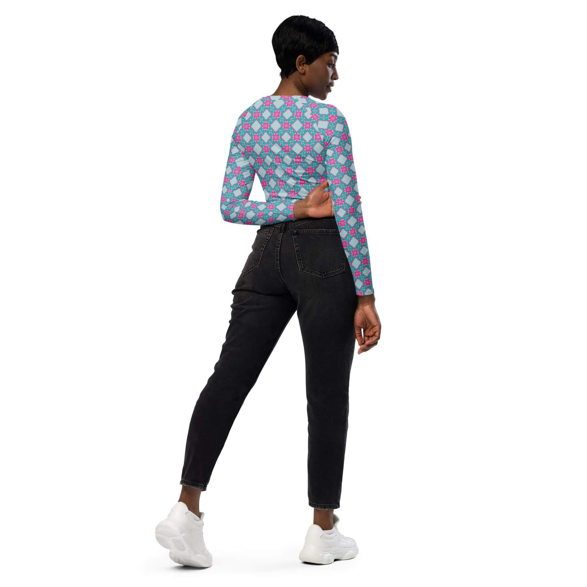 long sleeve crop top workout